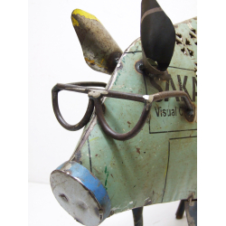 Świnka w Okularach lampion Figurka metalowa z recyclingu